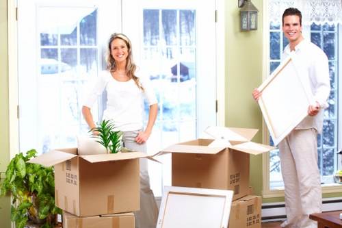 Transport support for a small flat move in Tooting